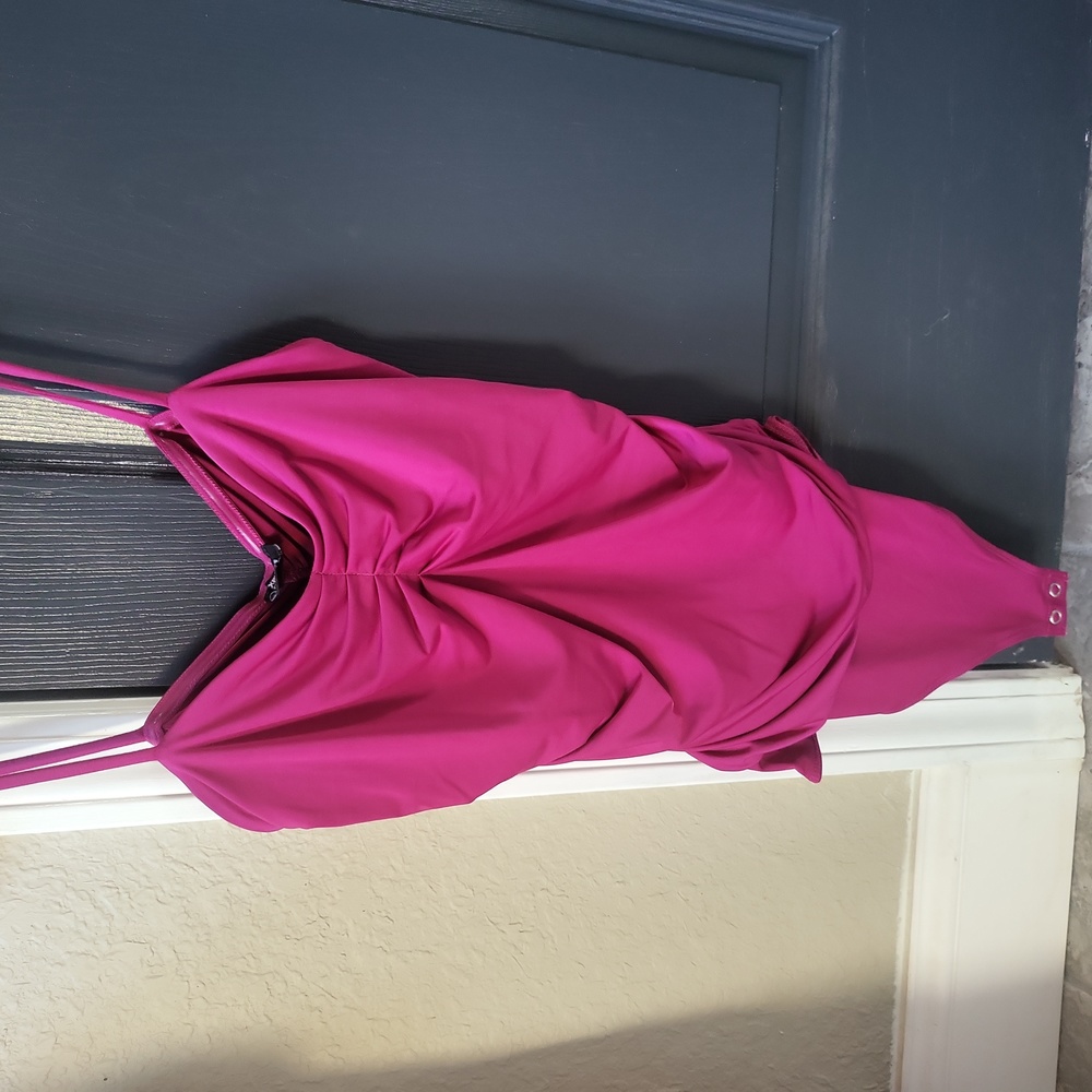 Express sz med body suit pink new without tags 💗